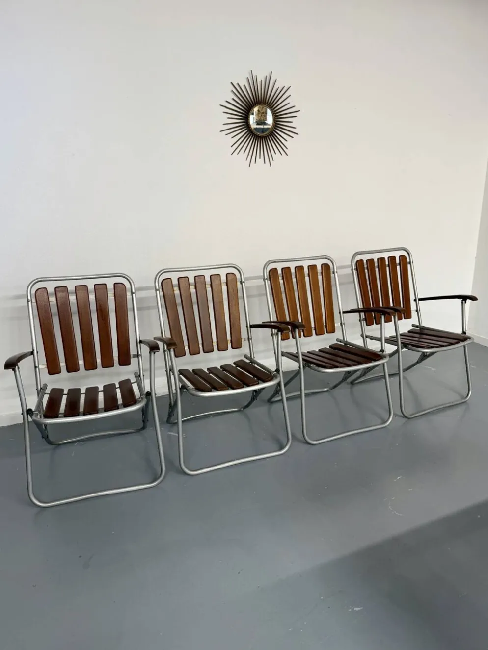 Salon de jardin vintage pliant table 4 fauteuils bois et métal 1960