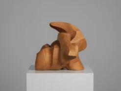 Sculpture abstraite organique en bois par Joop van Bergen, Pays-Bas, années 1980.
