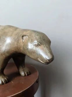 Sculpture animalière en bronze ours polaire de Pierre Chenet