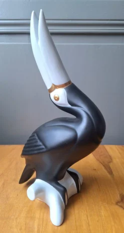 Sculpture art déco toucan de Jaroslav Ježek pour Royal Dux, œuvre en p