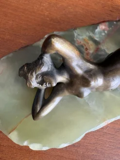 Sculpture Art Deco nu féminin bronze et socle onyx