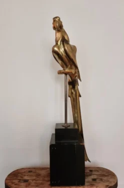 Sculpture décorative en laiton massif représentant un perroquet, années 1970, Palm Beach/Hollywood Regency