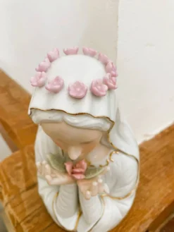 Sculpture de la vierge Marie vintage