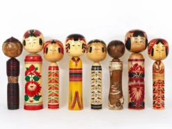 Sculpture de poupée Kokeshi Naruko décorative du nord du Japon, peinte à la main