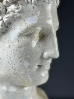 Sculpture de tête d'Hermès en plâtre