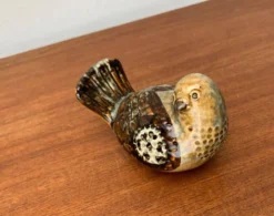 Sculpture d'oiseau en poterie d'atelier danoise du milieu du siècle de Søholm, années 1960