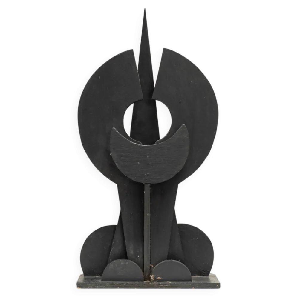 Sculpture en bois brutaliste noire