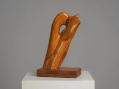Sculpture en bois organique par H. Hinfelaar, Pays-Bas, années 1980.