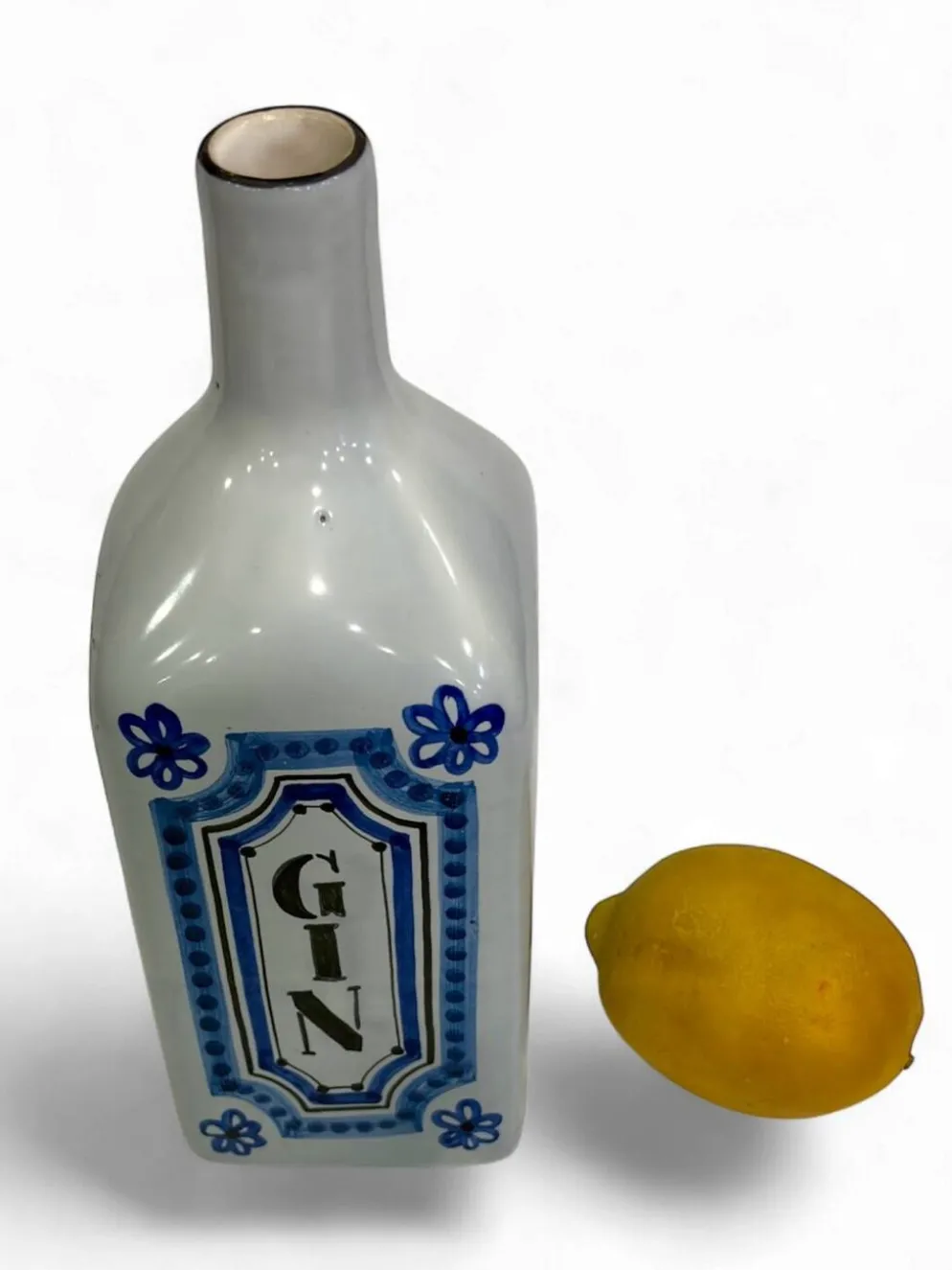 Sculpture en forme de Bouteille Gin Roger Capron Vallauris