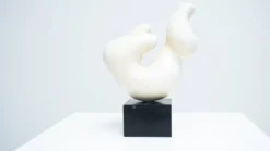 Sculpture en pierre scandinave par Bo Englund