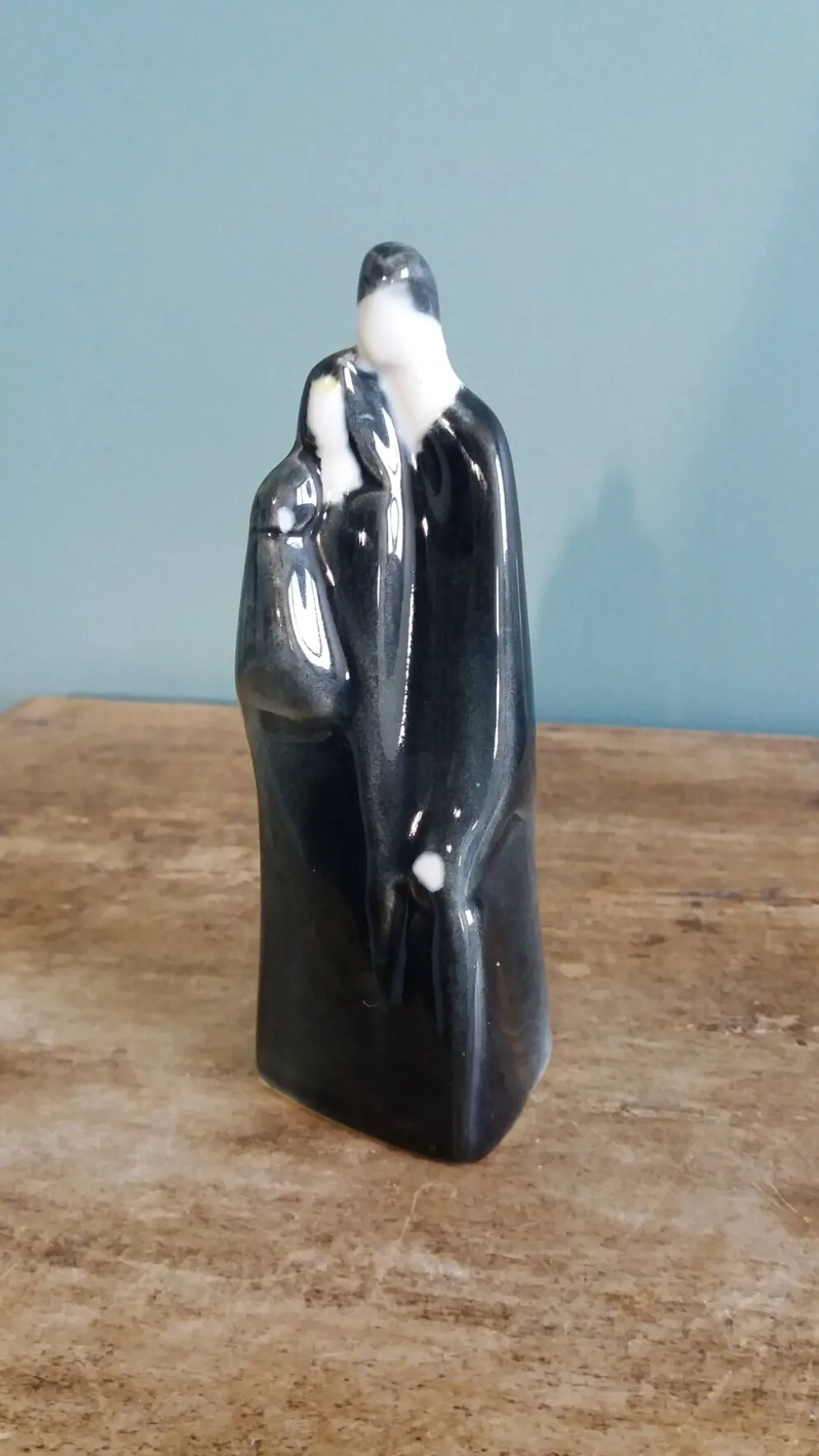 Sculpture en porcelaine signée Hassan Heshmat, Egypte