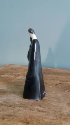 Sculpture en porcelaine signée Hassan Heshmat, Egypte
