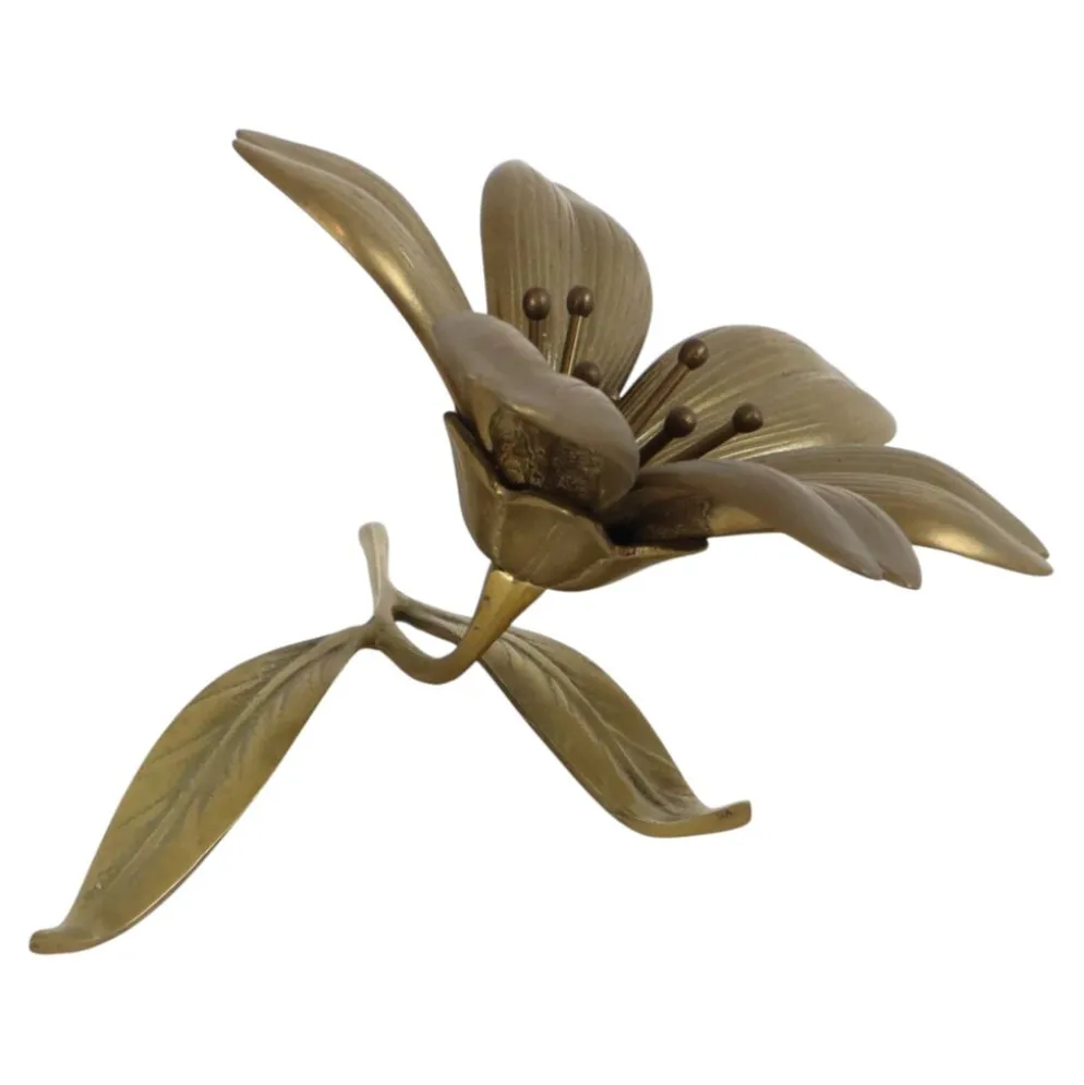 Sculpture figurine cendrier en laiton fleur de lys du milieu du siècle