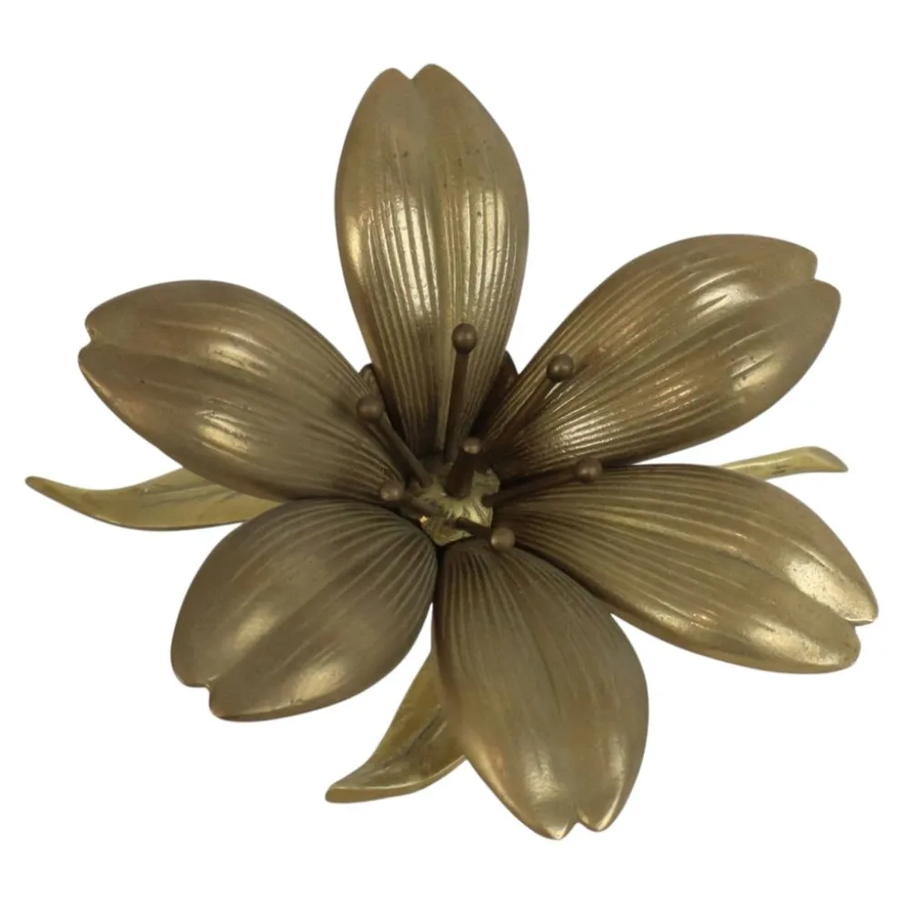 Sculpture figurine cendrier en laiton fleur de lys du milieu du siècle