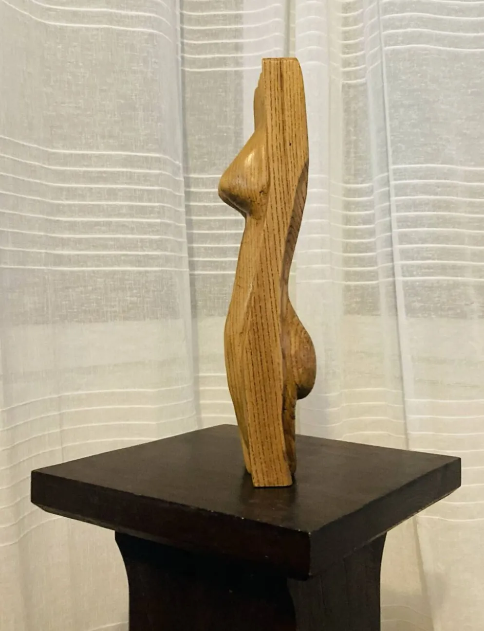 Sculpture féminine stylisée vintage années 1960 aux formes organiques