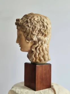Sculpture, Grande tête creuse d'Apollon, vers 1890, sur socle en bois