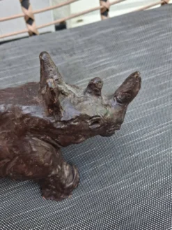 Sculpture hippopotame terre cuite patinée