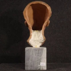 Sculpture italienne en terre cuite avec socle en marbre