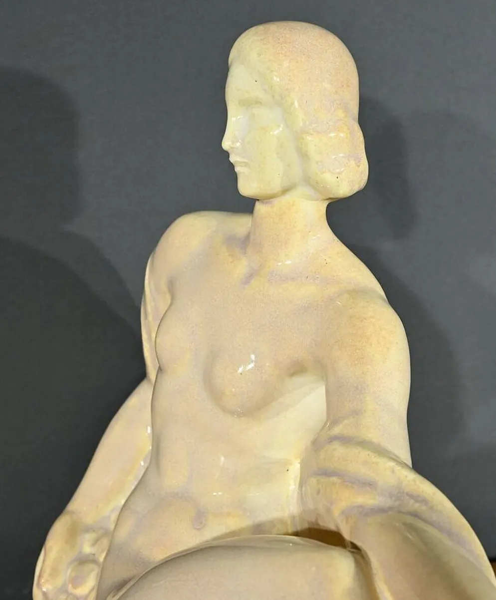Sculpture « Jeune femme parmi les fleurs », Odyv, Manufacture Berlot-Mussier, Art Déco