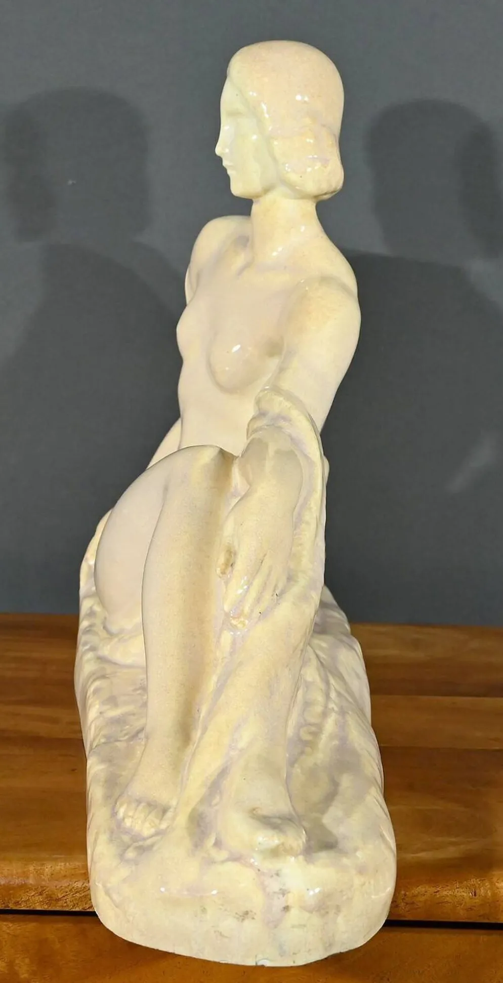 Sculpture « Jeune femme parmi les fleurs », Odyv, Manufacture Berlot-Mussier, Art Déco