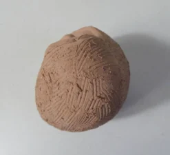 Sculpture mère à l'enfant en terre cuite