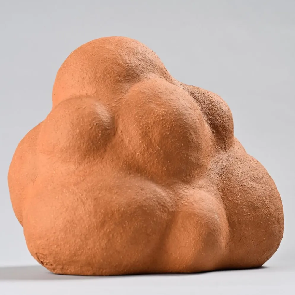 Sculpture organique en céramique, vers 1970.