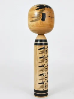 Sculpture poupée Kokeshi Togatta décorative du nord du Japon, peinte à la main