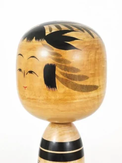 Sculpture poupée Kokeshi Togatta décorative du nord du Japon, peinte à la main