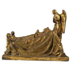 Sculpture Reine et Anges en terre cuite dorée