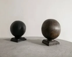 Sculptures en bois antiques britanniques vintage en noir et marron, années 1900.