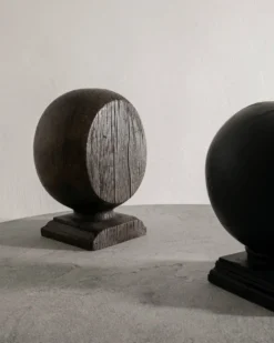 Sculptures en bois antiques britanniques vintage en noir et marron, années 1900.