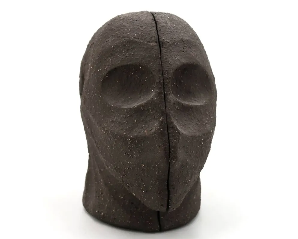 Sculptures en céramique formant une tête de Salvatore Parisi