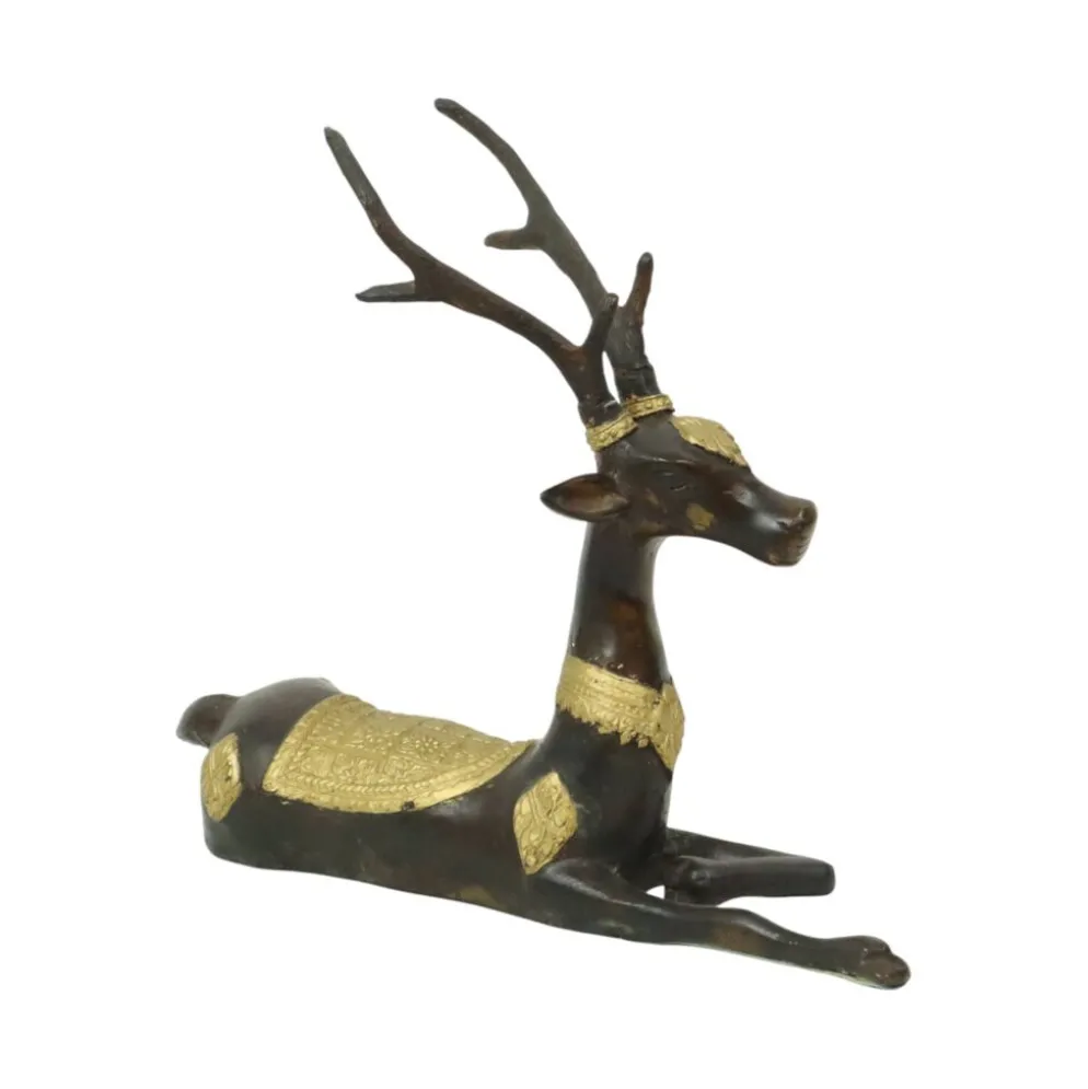 Sculpture vintage en bronze représentant un cerf couché, Sarreid Ltd, 32 cm