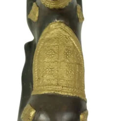 Sculpture vintage en bronze représentant un cerf couché, Sarreid Ltd, 32 cm