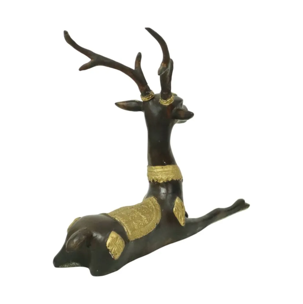 Sculpture vintage en bronze représentant un cerf couché, Sarreid Ltd, 32 cm