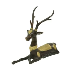 Sculpture vintage en bronze représentant un cerf couché, Sarreid Ltd, 32 cm