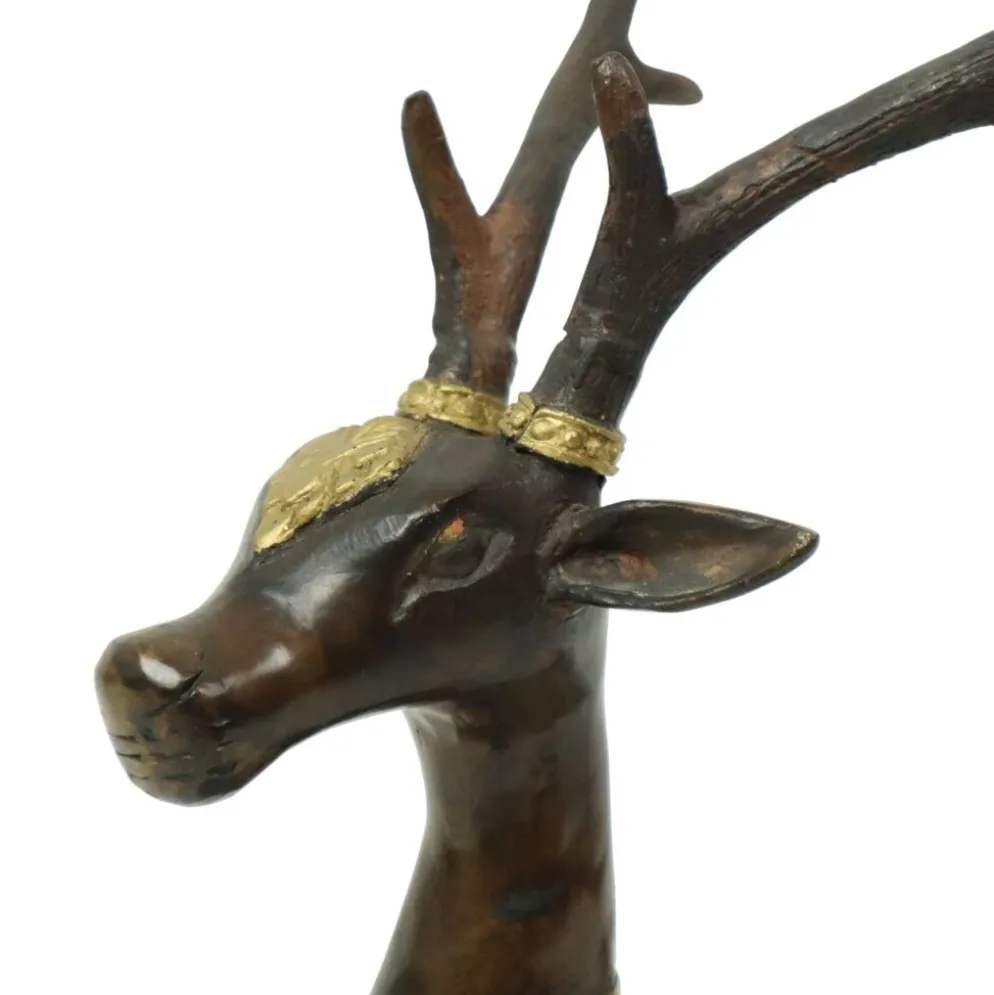 Sculpture vintage en bronze représentant un cerf couché, Sarreid Ltd, 32 cm