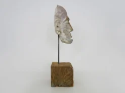 Sculpture visage en terre polychrome et plâtre, cabinet de curiosité. Ph Monaux. Artiste ariégeois