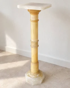Sellette, colonne décorative en albâtre