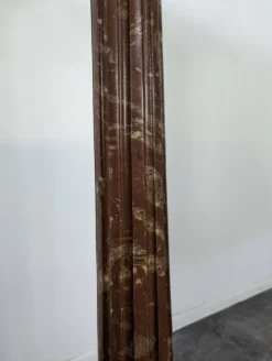 Sellette en bois faux marbre