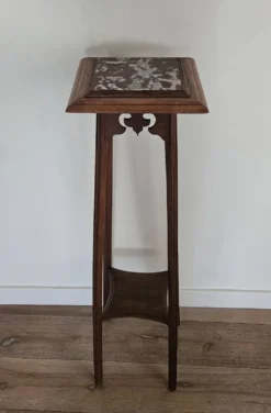 Sellette porte-plante haute en bois sculpté et marbre Art nouveau