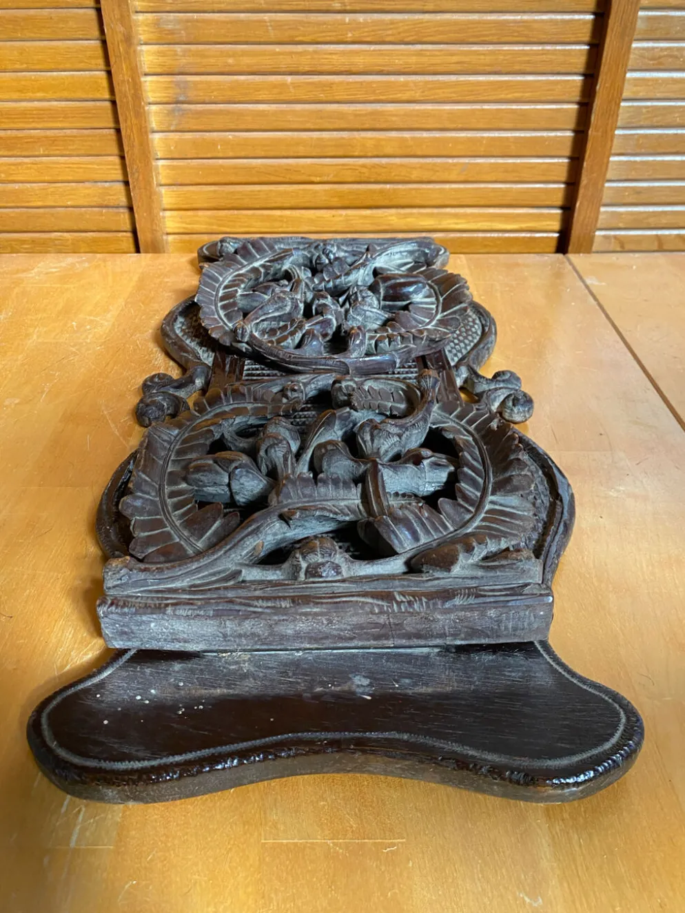 Serre Livres Ancien Extensible Bois Sculpté Motif Végétaux Vintage #E3