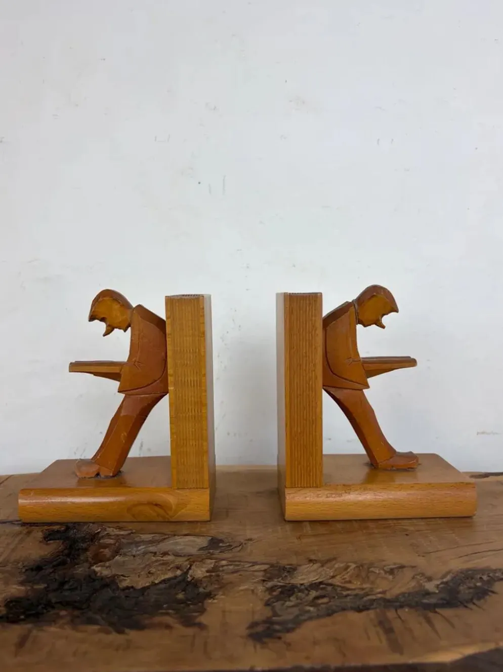 Serre-livres cubistes en bois sculpté, Allemagne milieu XXème