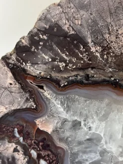 Serre livre slowdesign en cristal d'agate & quartz polie