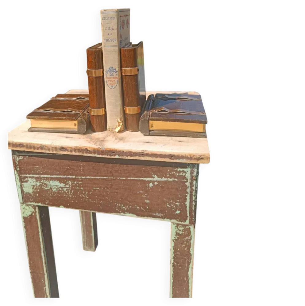 Serre-livres trompe-l'œil en bois livre et boite