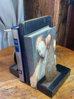 Serres-livres en bronze et marbre