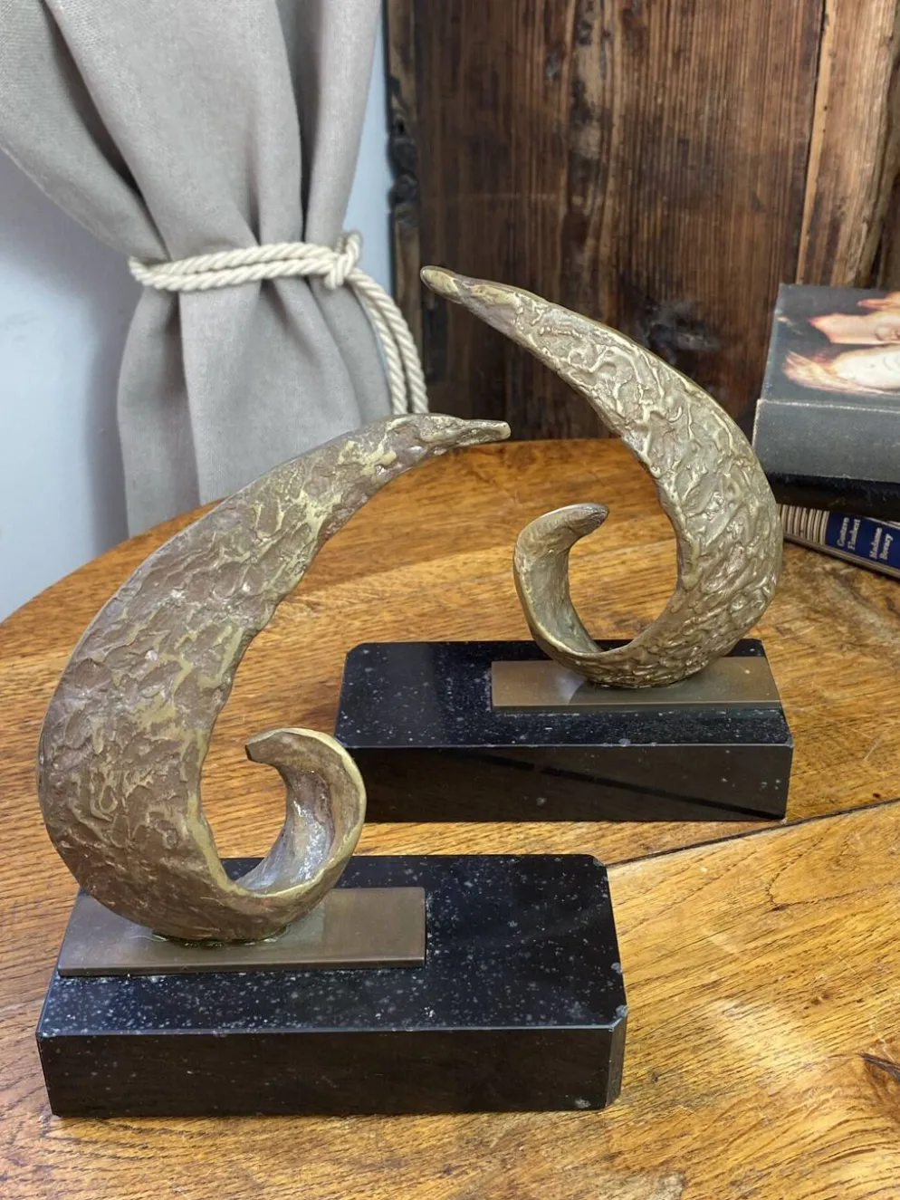 Serres-livres en bronze et marbre