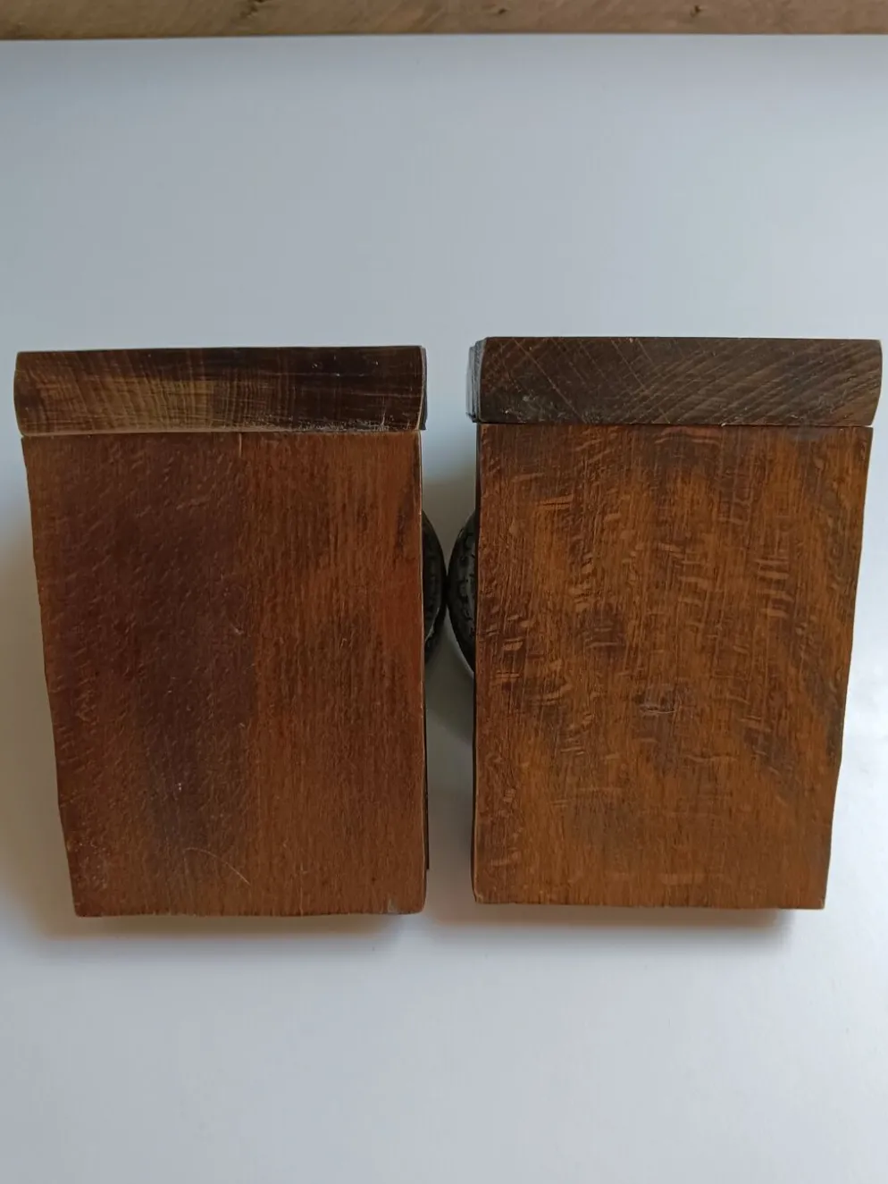 Serres livres style médiéval poignée de porte ancienne