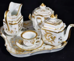 Service miniature en porcelaine "Vieux Paris" époque Napoléon III