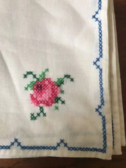 Serviette de table brodées